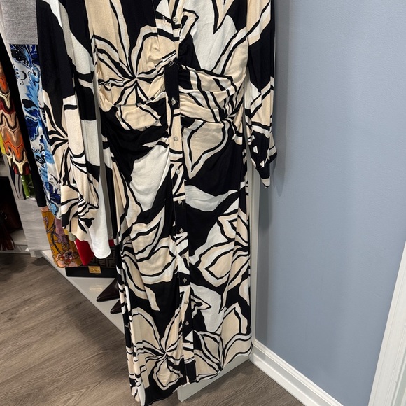 Zara Black and Cream Floral Button-Front Maxi Dress - Picture 8 of 11